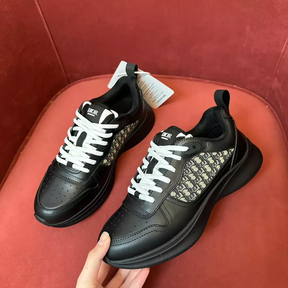 DIOR B25 RUNNER CASUAL SNEAKERS