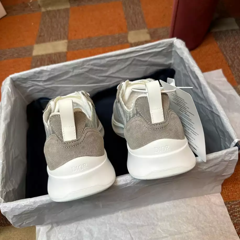 DIOR B25 RUNNER CASUAL SNEAKERS