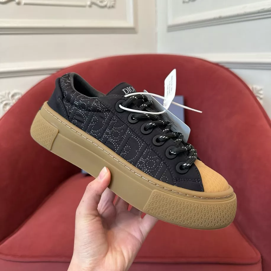 DIOR B33 SKATEBOARD SNEAKER