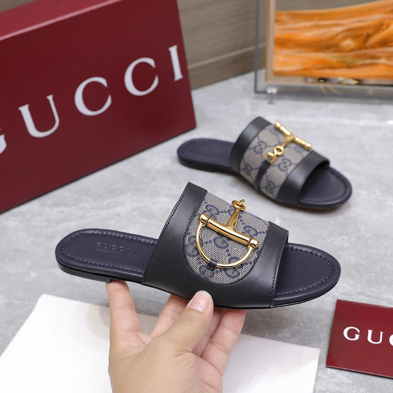 GUCCI WOMEN'S SLIDE SANDAL - GSL077