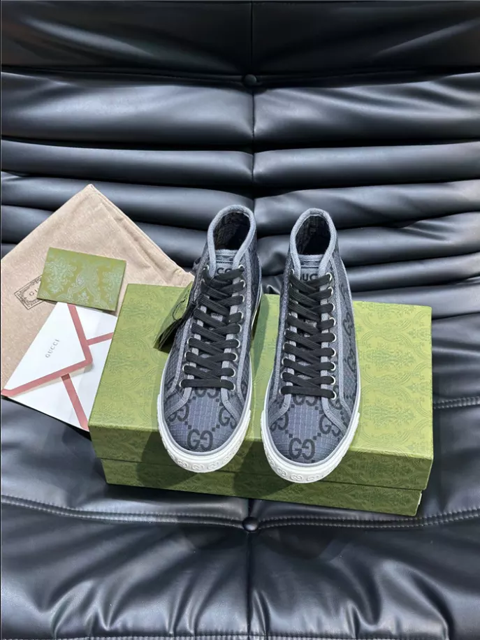 GUCCI SNEAKER