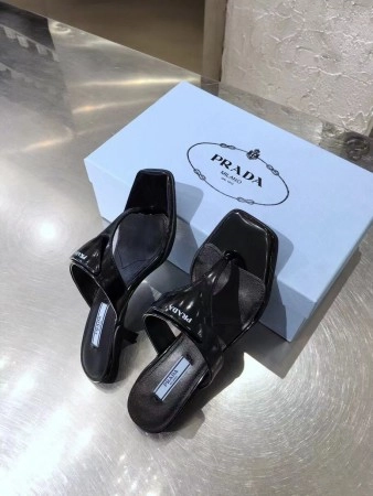 PRADA HEELED THONG SANDALS IN BLACK BRUSHED LEATHER - PSD052
