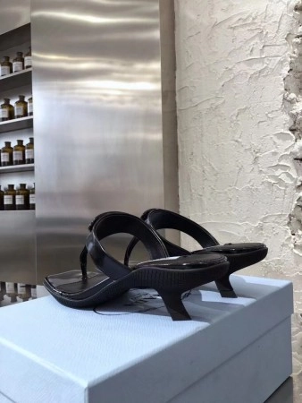 PRADA HEELED THONG SANDALS IN BLACK BRUSHED LEATHER - PSD052