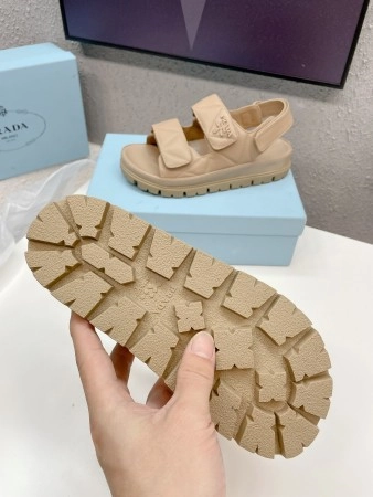 PRADA PADDED SANDALS IN BEIGE NAPPA LEATHER - PSD048