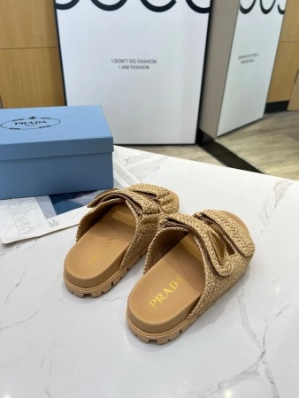 PRADA WOMEN'S CROCHET SANDALS IN NATURAL RAFFIA - PSD026