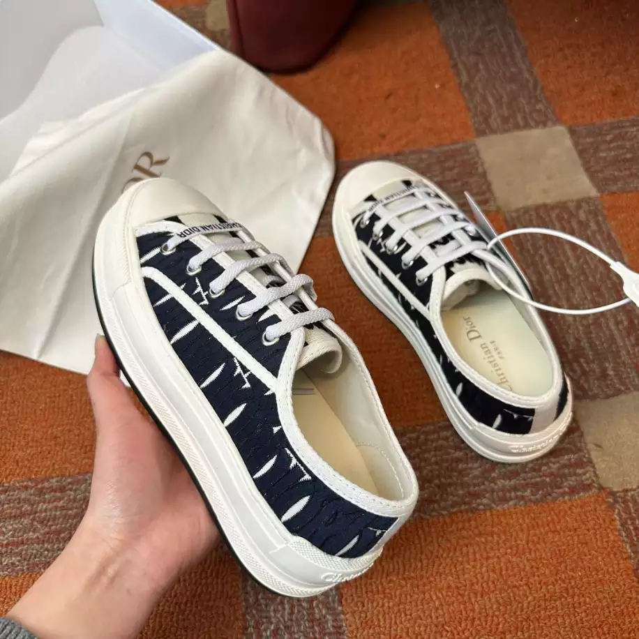 DIOR COUPLE LOW TOP B27 CASUAL SNEAKERS