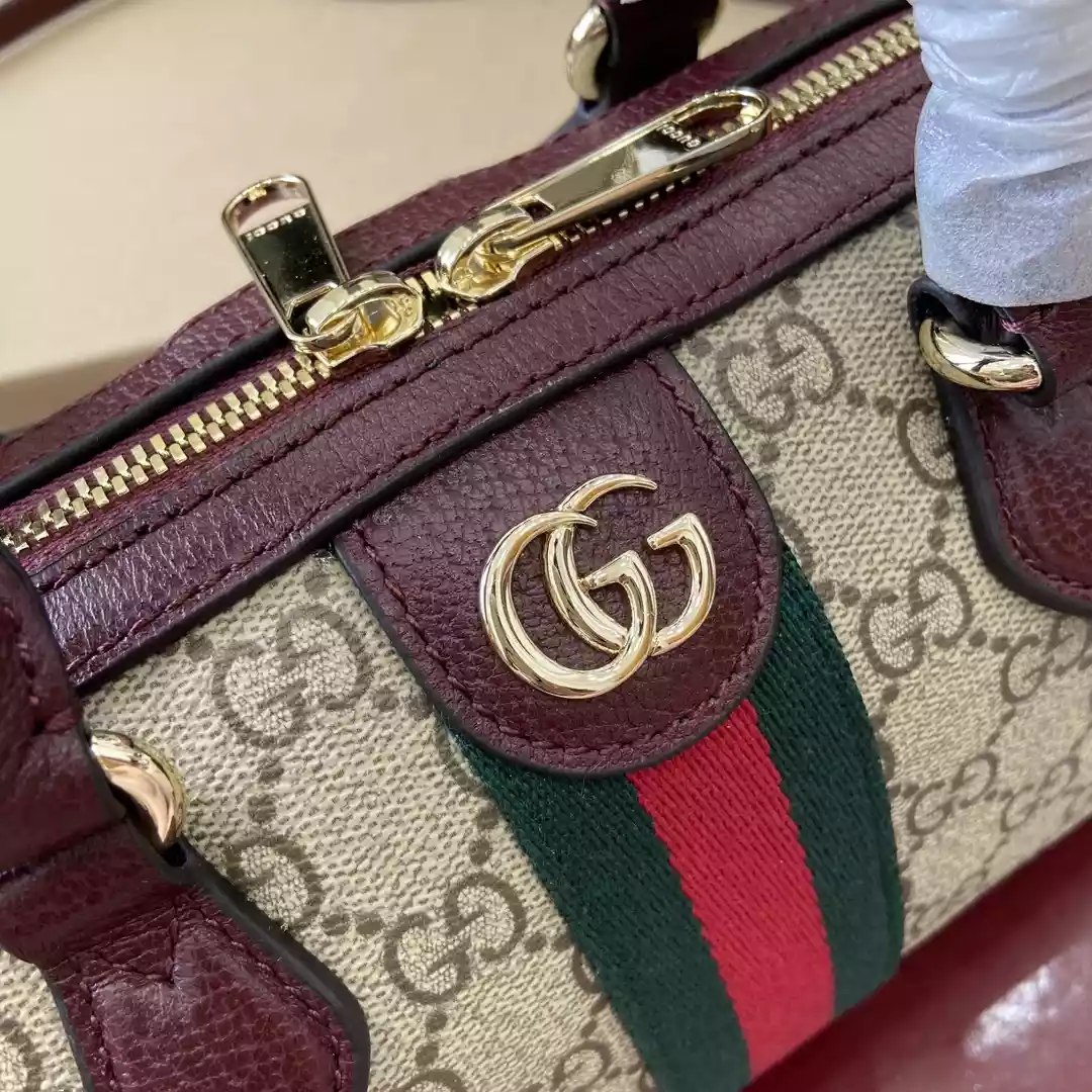 Gucci Savoy medium duffle bag in Beige GG Canva - BG085 Gucci Savoy medium duffle bag in Beige GG Canva