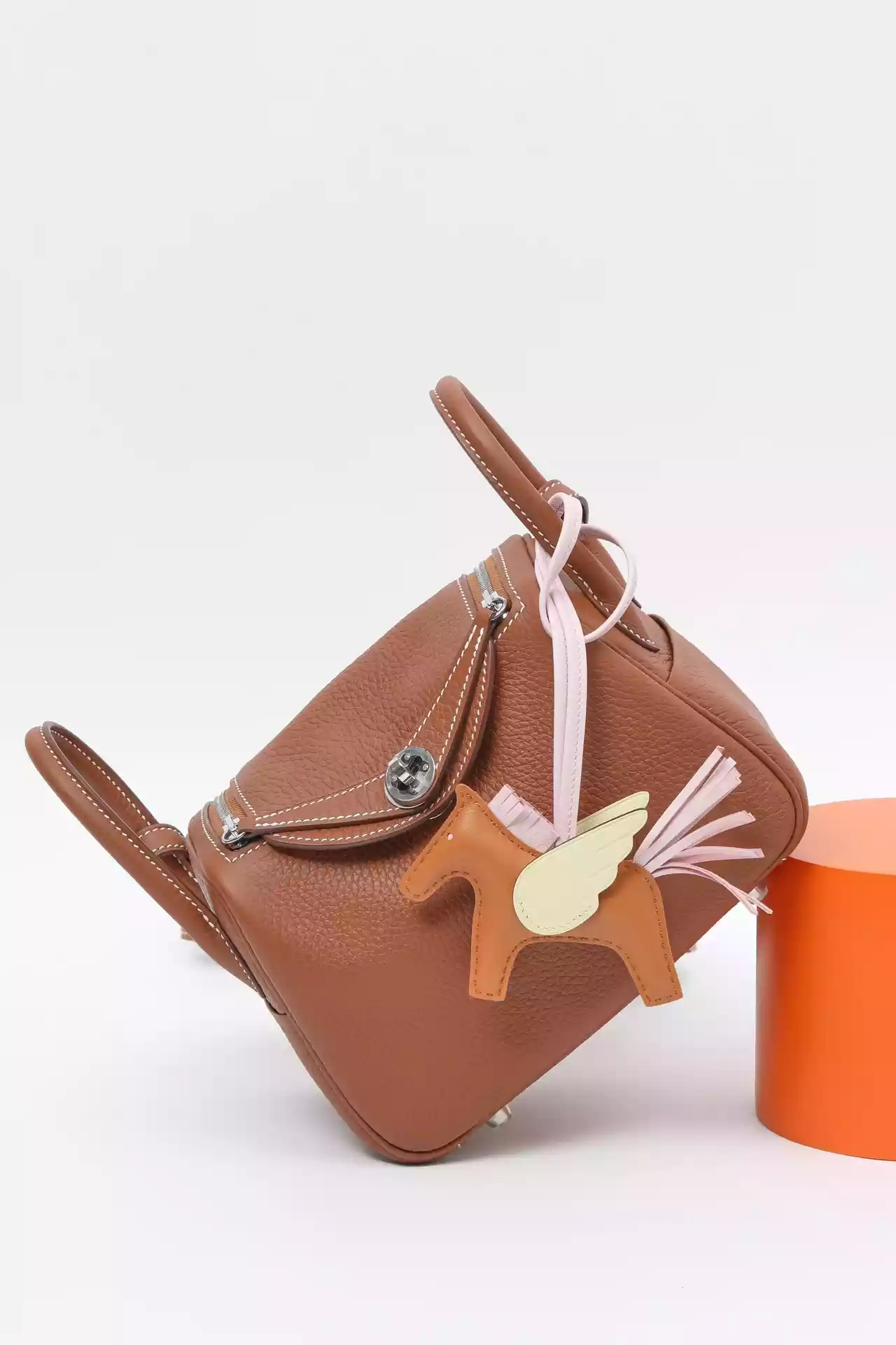 Hermès Gold Clemence Mini Lindy II Palladium Hardware - HW190 Hermès Gold Clemence Mini Lindy II Palladium Hardware