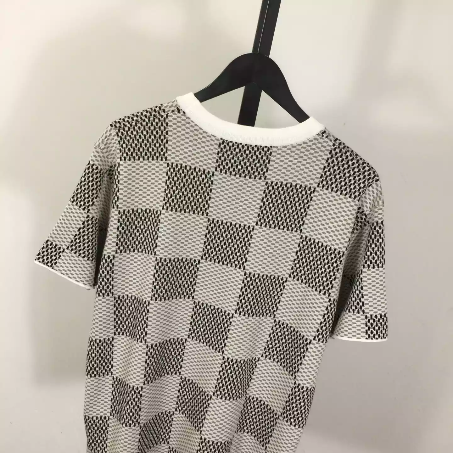 Damier Jacquard Short-Sleeved Crewneck - LVTS089 Damier Jacquard Short-Sleeved Crewneck - LVTS089