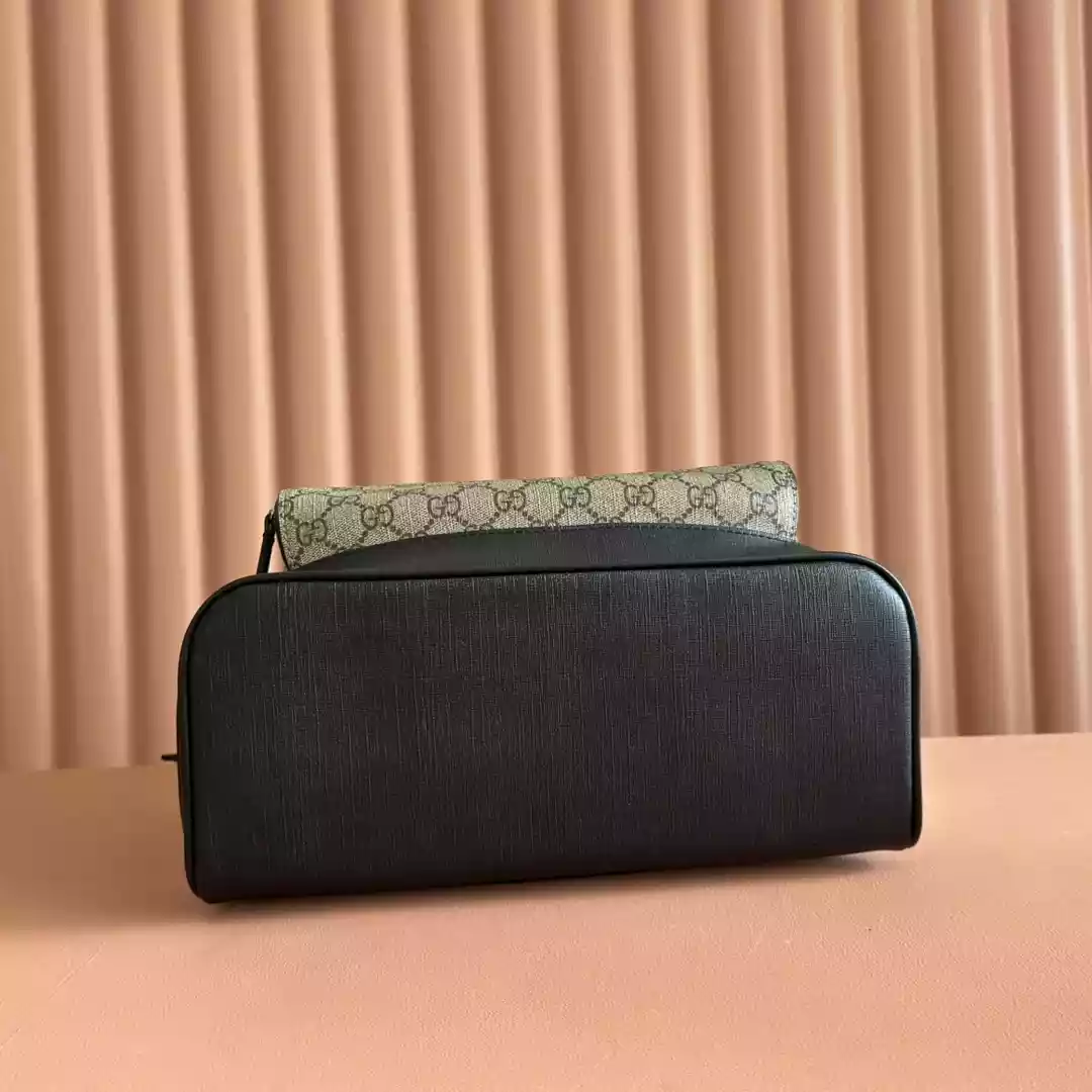 Gucci GG Supreme Men's Backpack Brown Black - BG069 Gucci GG Supreme Men's Backpack Brown Black