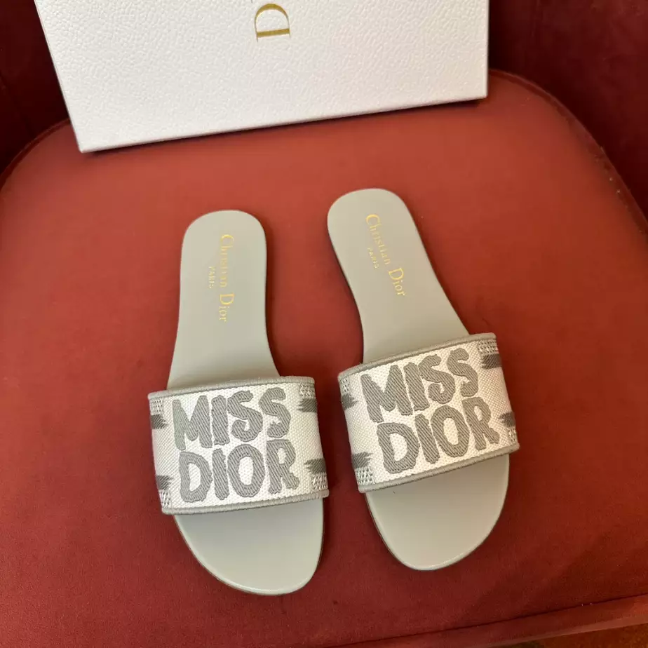 DIOR DWAY SLIDE - DS028