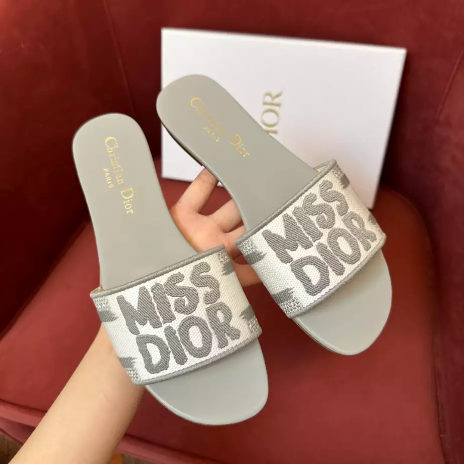DIOR DWAY SLIDE - DS028