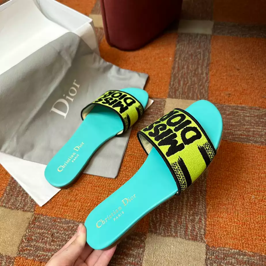 DIOR DWAY SLIDE - DS029