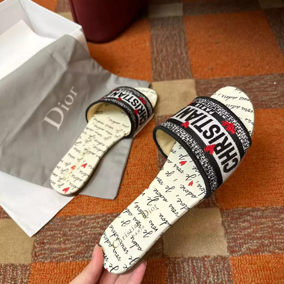 DIOR DWAY SLIDE - DS032