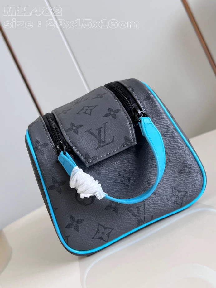 DOPP KIT TURQUOISE MONOGRAM ECLIPSE REVERSE CANVAS M11482 - LW388 DISCOVERY BACKPACK PM SKY BLUE MONOGRAM CANVAS