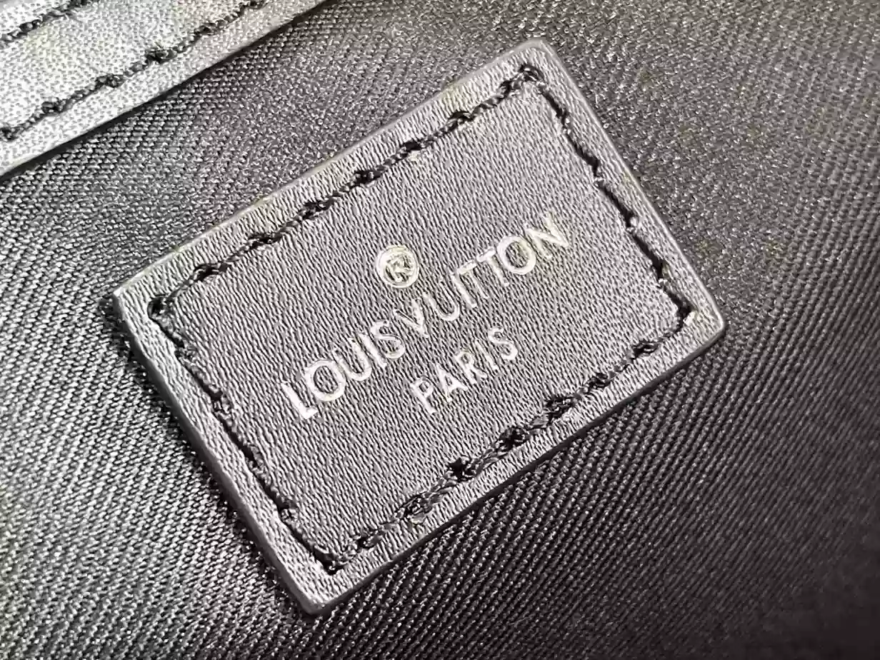 KEEPALL BANDOULIERE BAG 50 ORANGE LV GRAFFITI PATTERN - LW366 DISCOVERY BACKPACK PM SKY BLUE MONOGRAM CANVAS