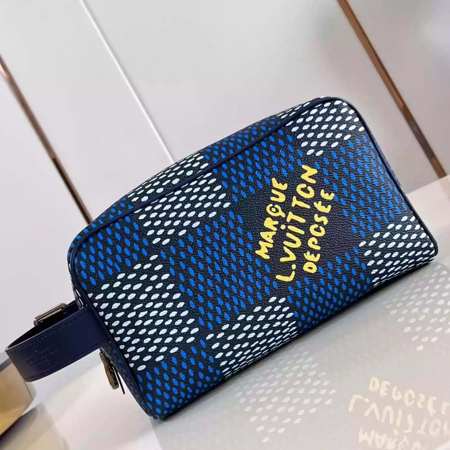 LOCKER DOPP KIT BLUE DAMIER HERITAGE COATED CANVAS N40747 - LW400 DISCOVERY BACKPACK PM SKY BLUE MONOGRAM CANVAS