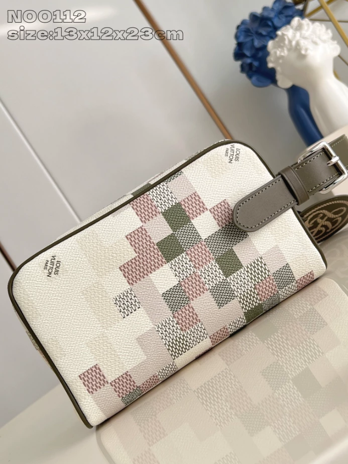 LOCKER DOPP KIT KHAKI DAMOFLAGE CANVAS N00112 - LW390 DISCOVERY BACKPACK PM SKY BLUE MONOGRAM CANVAS