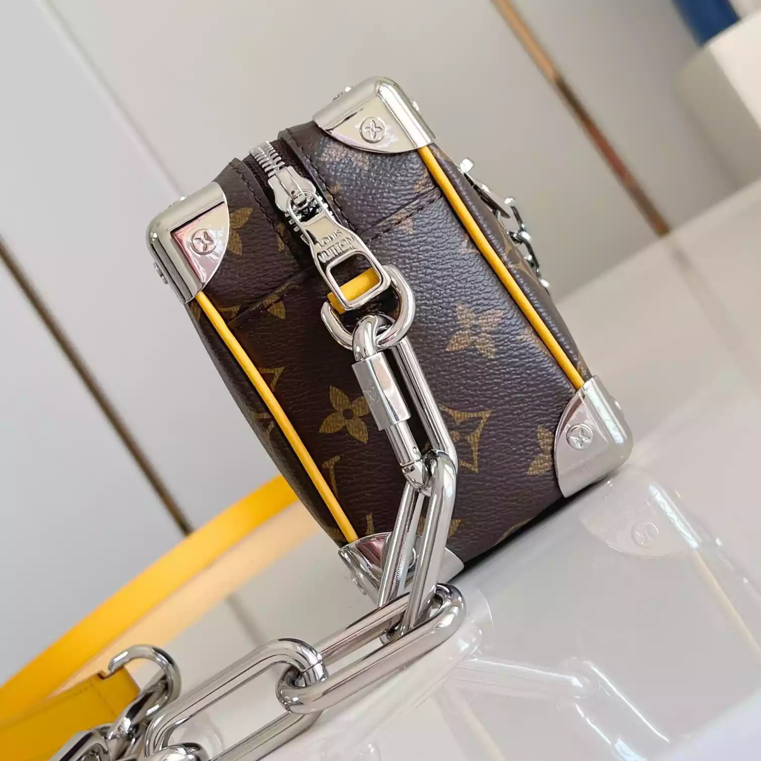 MINI SOFT TRUNK SAFRAN YELLOW MONOGRAM MACASSAR COATED CANVAS AND COWHIDE LEATHER M12767 - LW423 DISCOVERY BACKPACK PM SKY BLUE MONOGRAM CANVAS