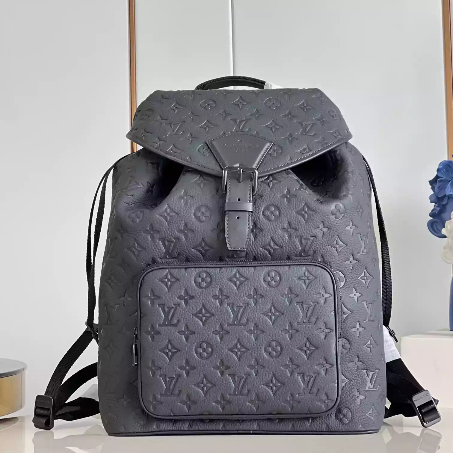 MONTSOURIS BACKPACK IN BLACK M23127 - LW341 DISCOVERY BACKPACK PM SKY BLUE MONOGRAM CANVAS