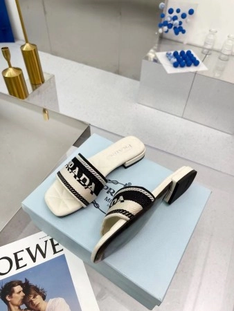 PRADA WOMEN'S EMBROIDERED FABRIC SLIDES - PSD084