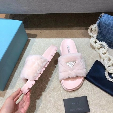 PRADA WOMEN'S SLIDES IN PINK SHEARLING - PSD086