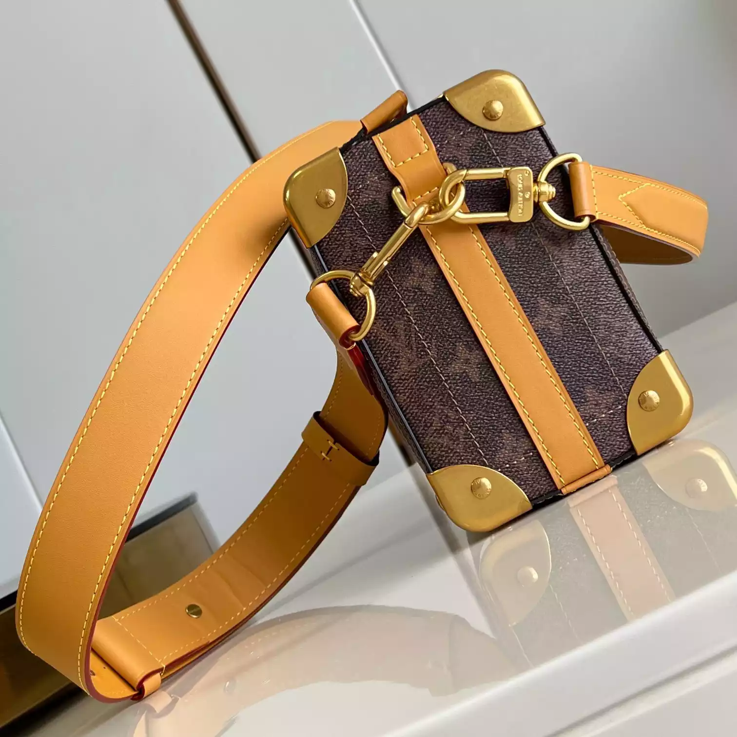 SOUL TRUNK EAST WEST MONOGRAM DUST CANVAS M11536 - LW440 DISCOVERY BACKPACK PM SKY BLUE MONOGRAM CANVAS