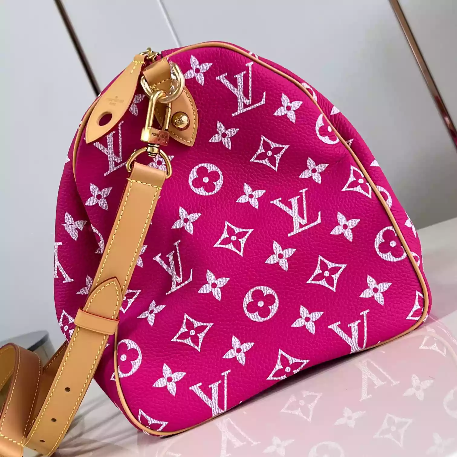 SPEEDY P9 BANDOULIERE 40 PINK AGATE M11563 - LW358 DISCOVERY BACKPACK PM SKY BLUE MONOGRAM CANVAS