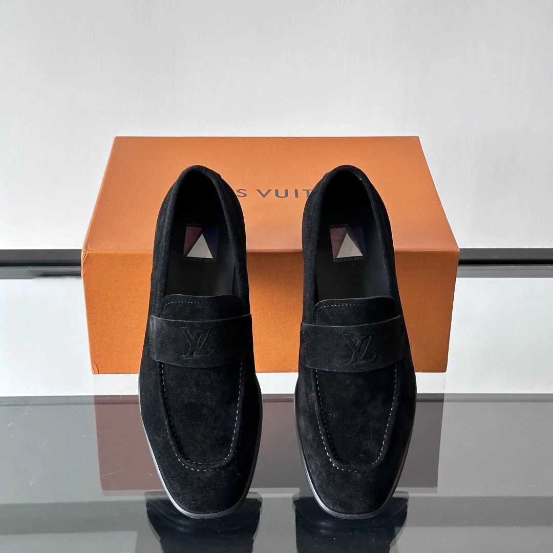 GLOVE LOAFERS IN BLACK - VL056
