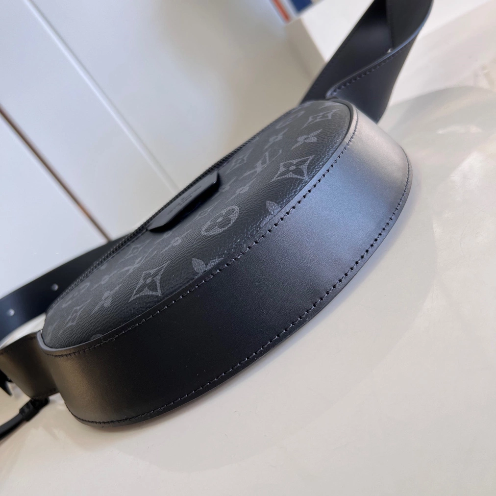 LV MOON CROSSBODY BAG MONOGRAM ECLIPSE CANVAS M23835 - LW451 DISCOVERY BACKPACK PM SKY BLUE MONOGRAM CANVAS