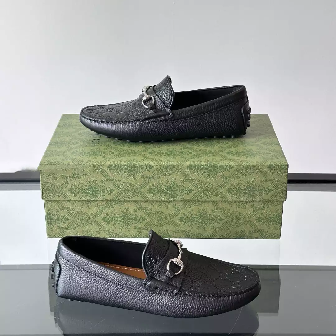 Gucci Men Horsebit Black Loafer - GL090