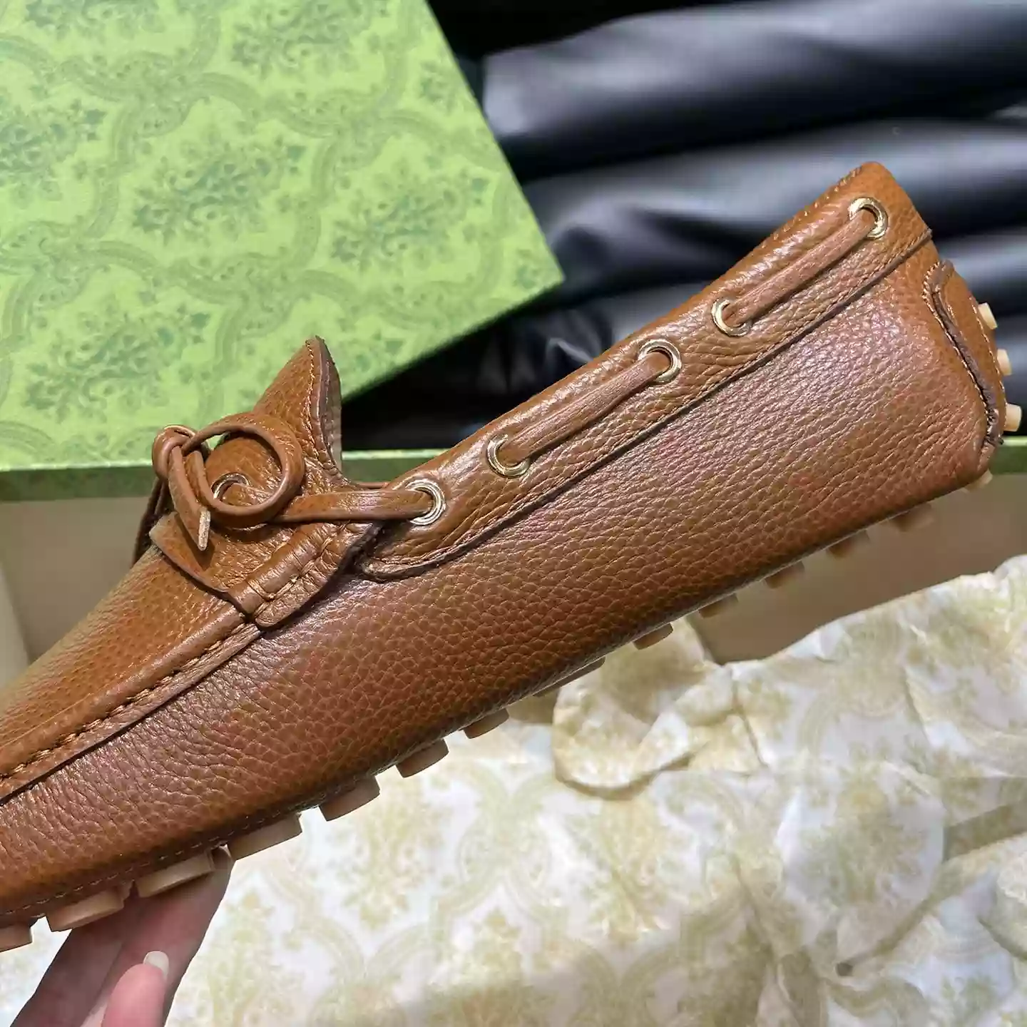 MEN'S DRIVER WITH INTERLOCKING G IN BROWN - GL103