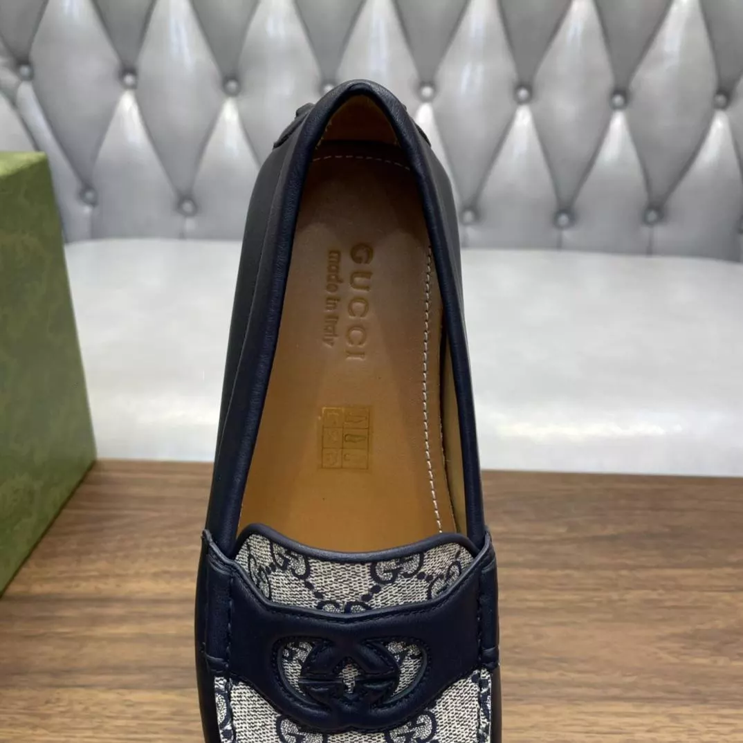 MEN'S INTERLOCKING G DRIVER BLUE LEATHER - GL108