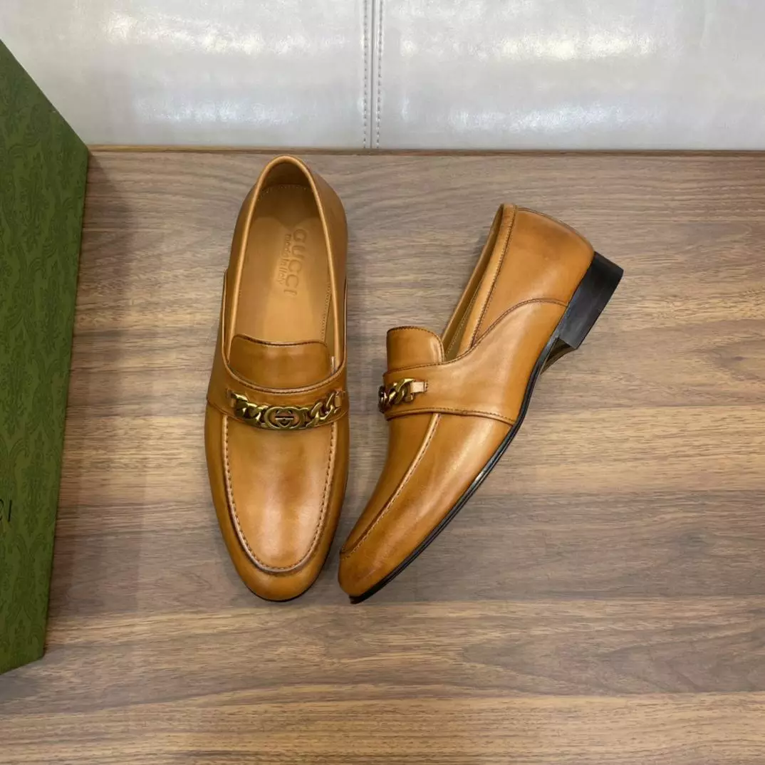 MEN'S LEATHER LOAFERS WITH INTERLOCKING G IN BROWN - GL110