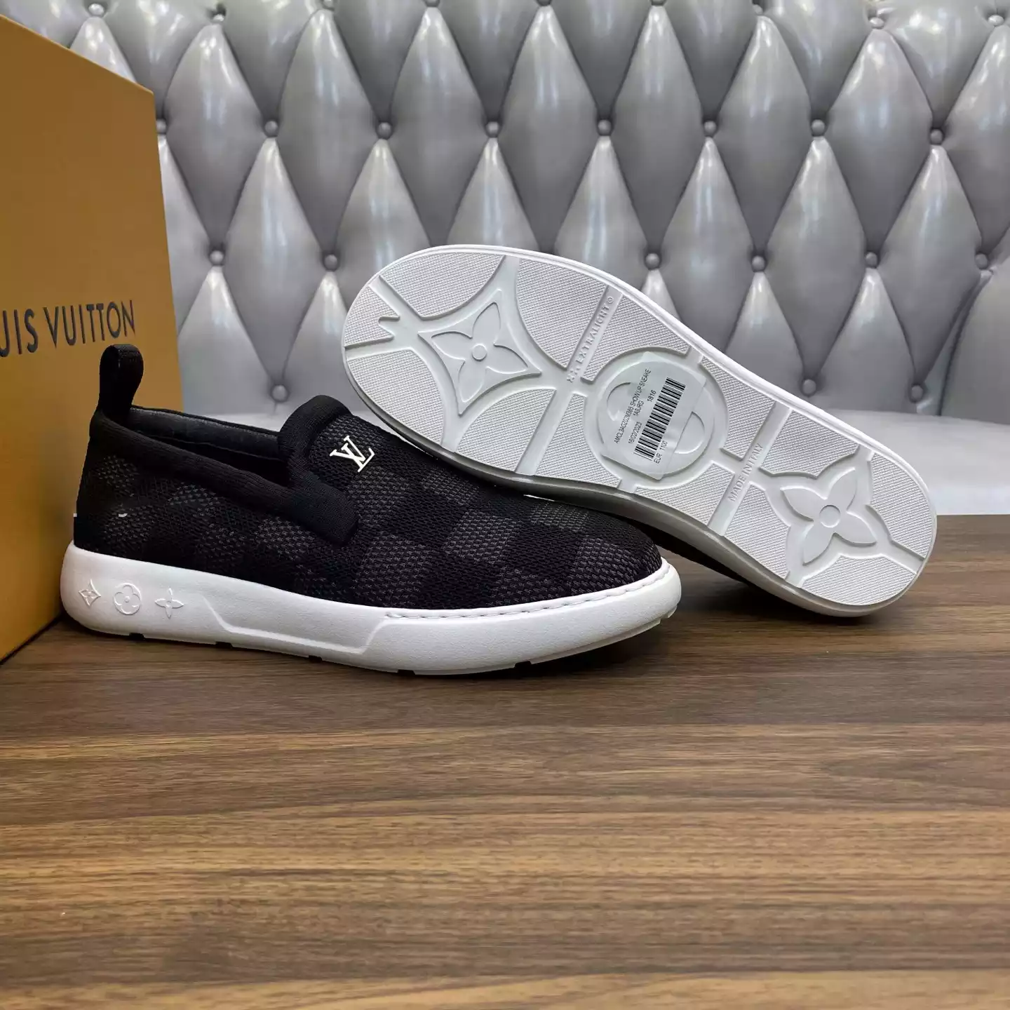 PACIFIC LOAFERS IN BLACK - VL048