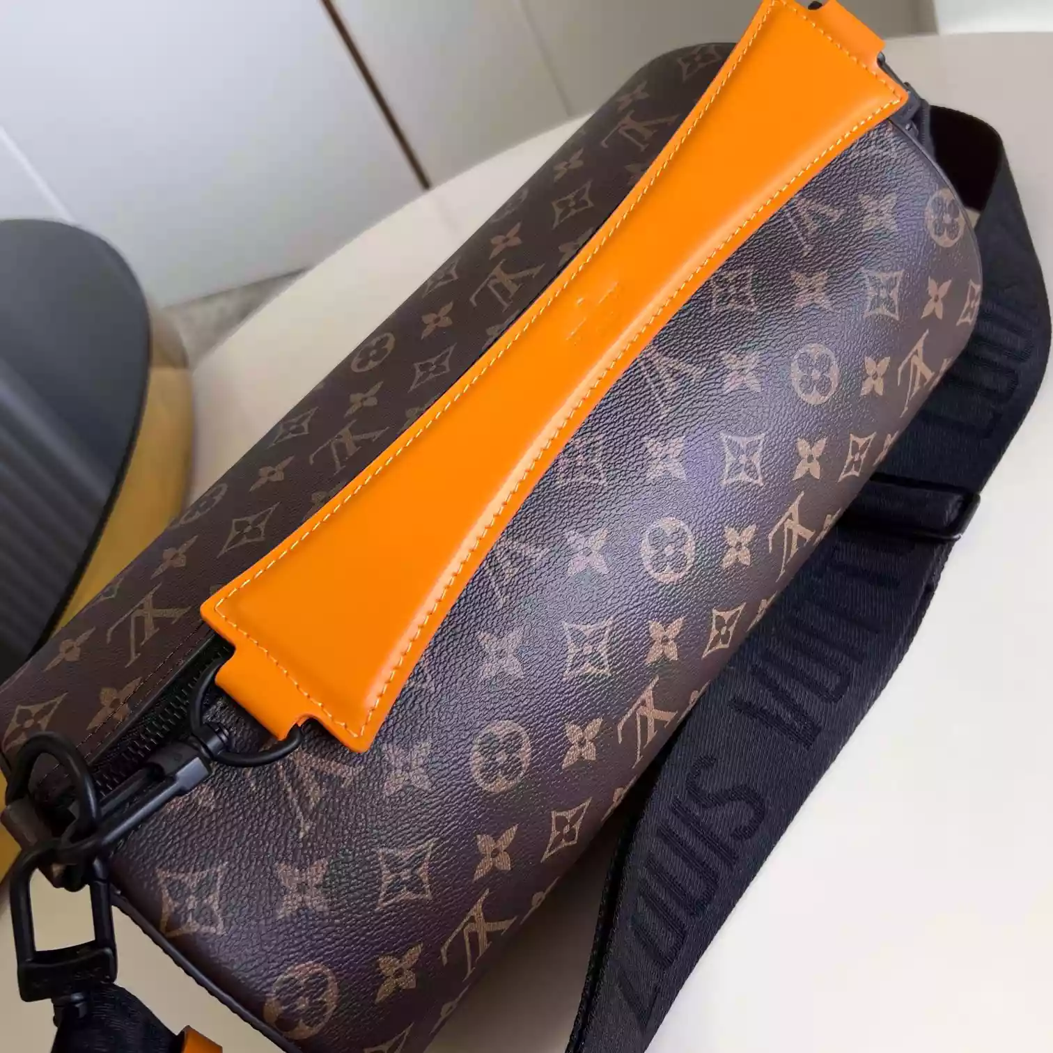 SOFT POLOCHON MM MONOGRAM MACASSAR CANVAS M46691 - LW452 DISCOVERY BACKPACK PM SKY BLUE MONOGRAM CANVAS