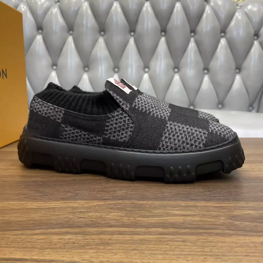 SPACE LANDER SLIP ON IN BLACK - VL059