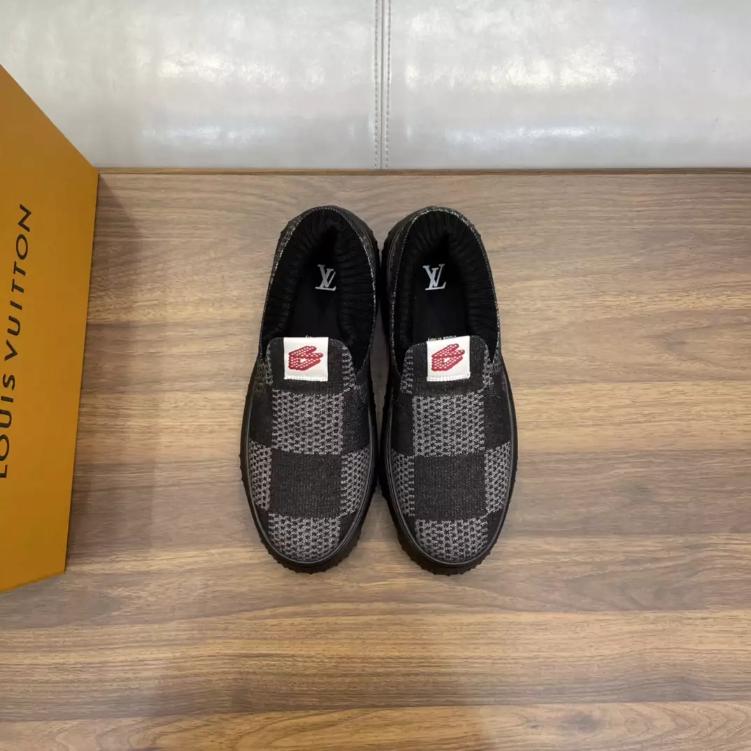 SPACE LANDER SLIP ON IN BLACK - VL059