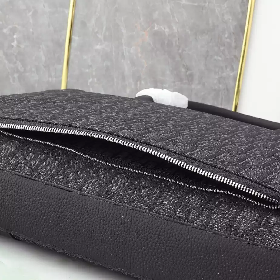 DIOR BRIEFCASE - DIO054