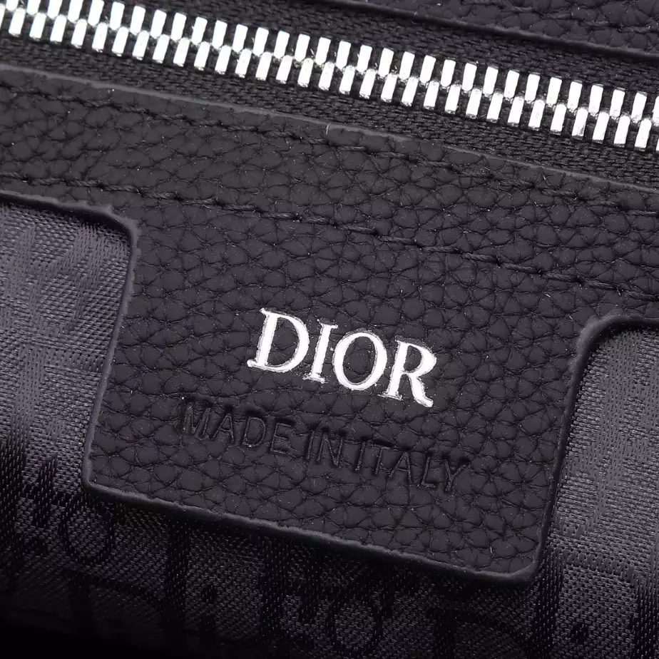 DIOR HIT THE ROAD BACKPACK WITH FLAP - DIO053