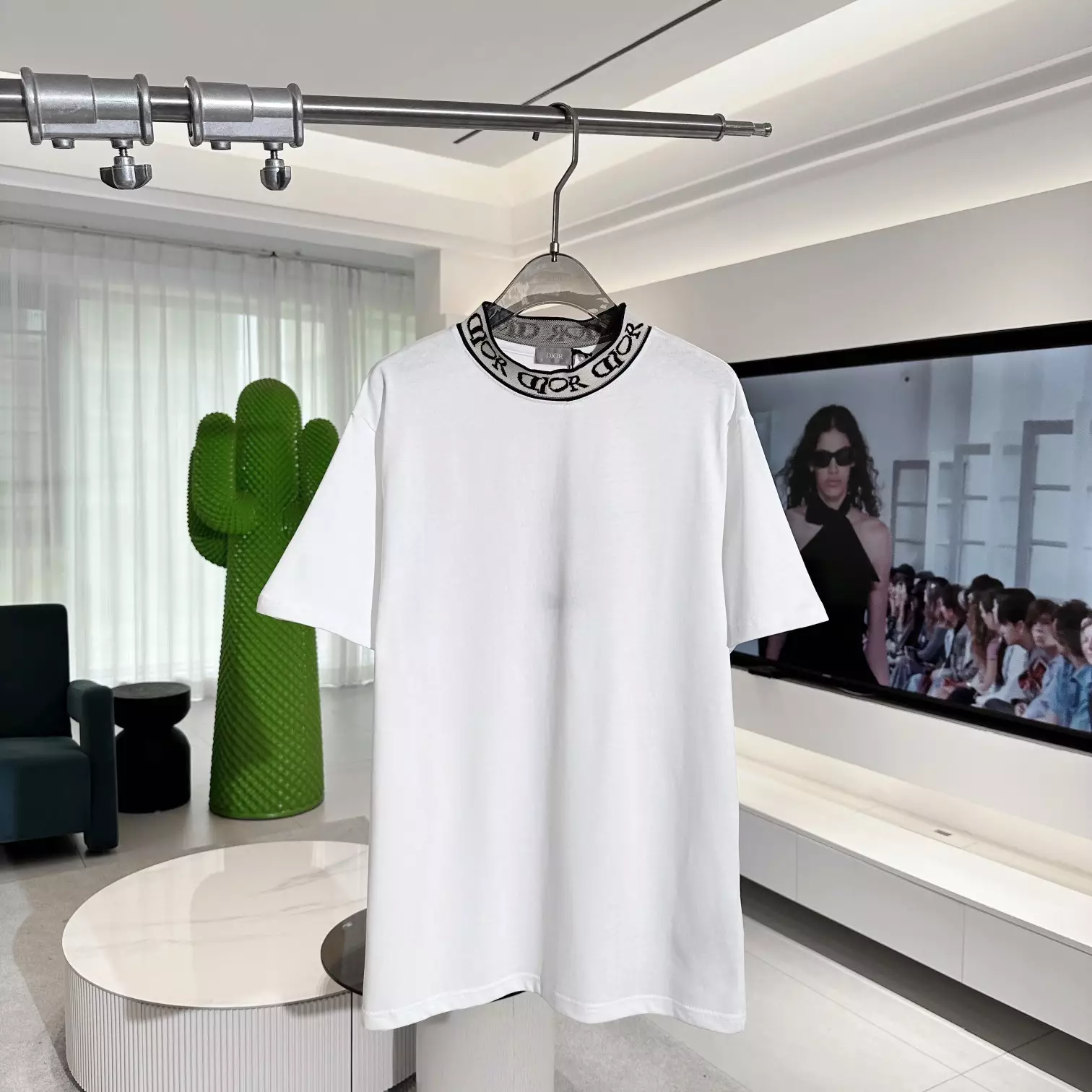 DIOR x LEWIS HAMILTON T-SHIRT, RELAXED FIT WHITE COTTON JERSEY - DOT035