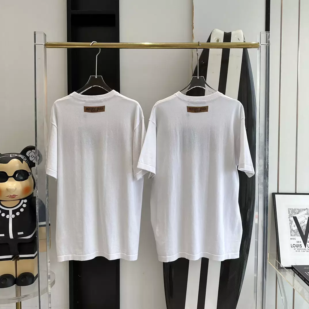 LOGO COTTON T-SHIRT IN WHITE - LVTS110 Damier Jacquard Short-Sleeved Crewneck - LVTS089