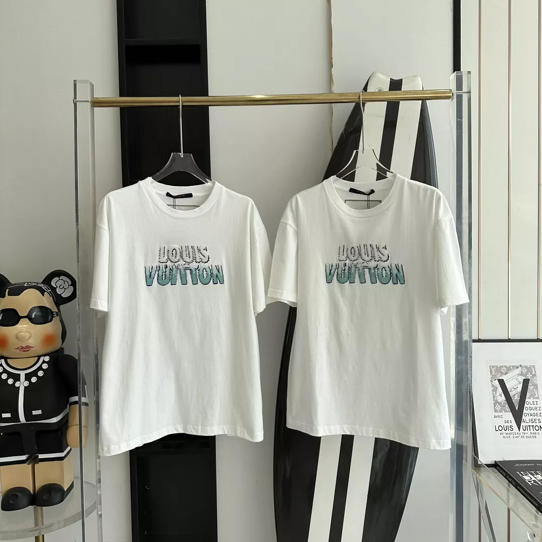 LV LOGO T-SHIRT IN WHITE - LVTS112 Damier Jacquard Short-Sleeved Crewneck - LVTS089