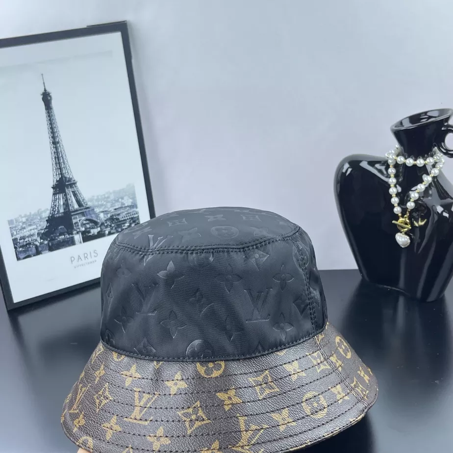 Louis Vuitton Bucket