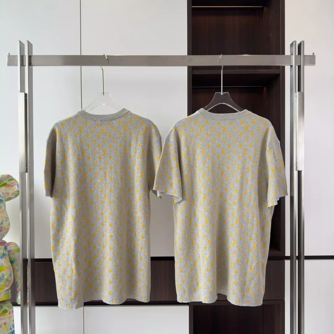 MONOGRAM SHORT-SLEEVED CREWNECK MONOGRAM JACQUARD - LVTS103 Damier Jacquard Short-Sleeved Crewneck - LVTS089