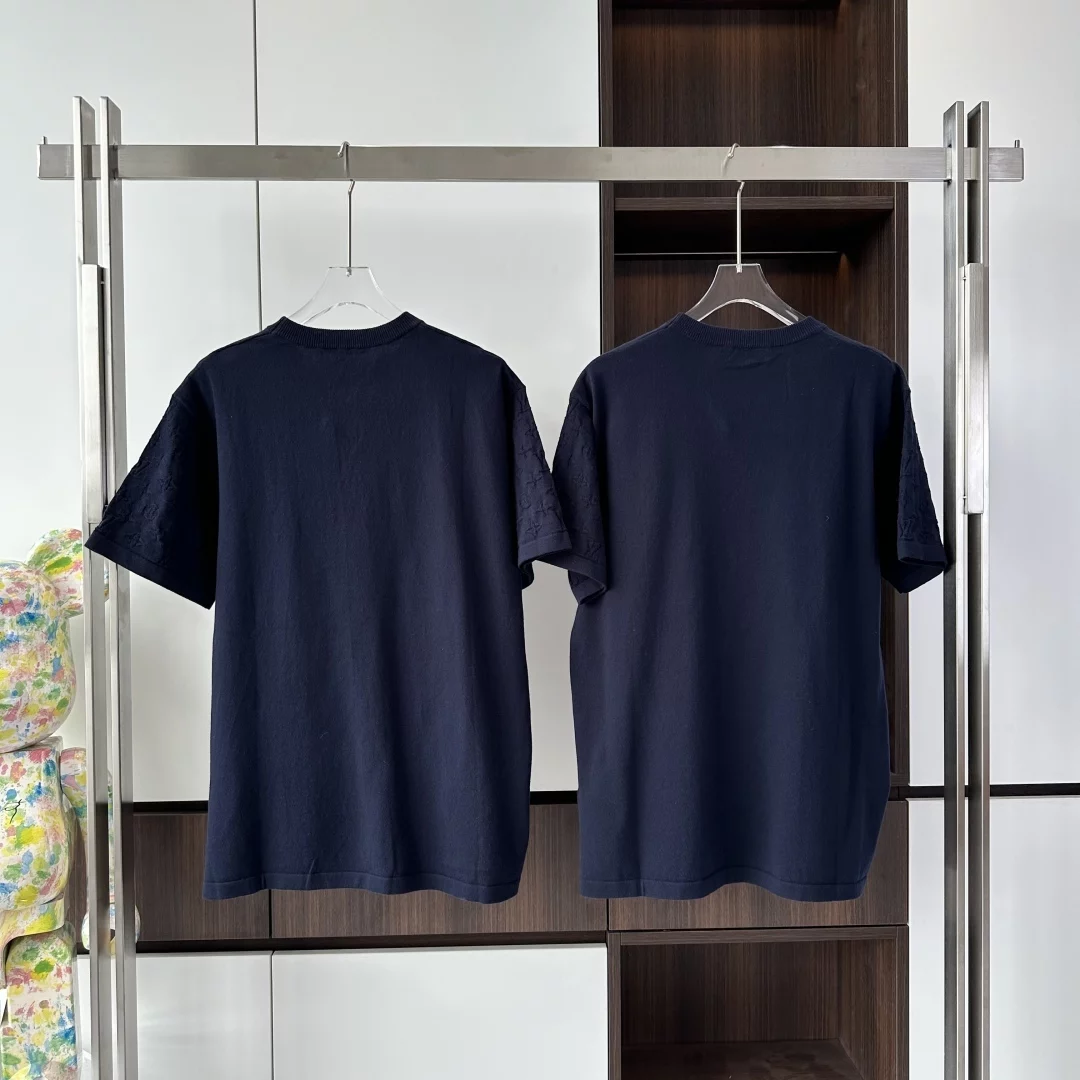 SHORT SLEEVED COTTON CREWNECK IN DEEP BLACK - LVTS108 Damier Jacquard Short-Sleeved Crewneck - LVTS089