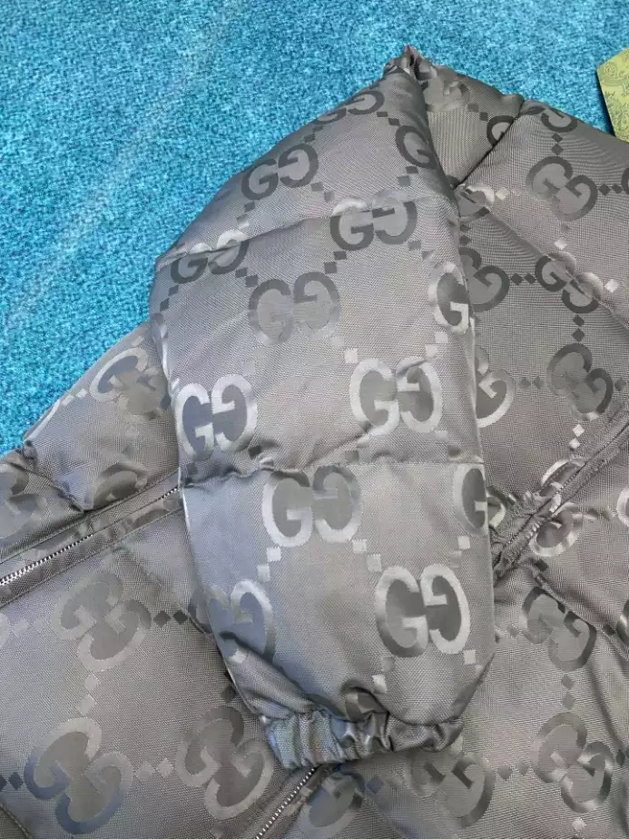 GUCCI Black Hooded Jacket - GCJ053