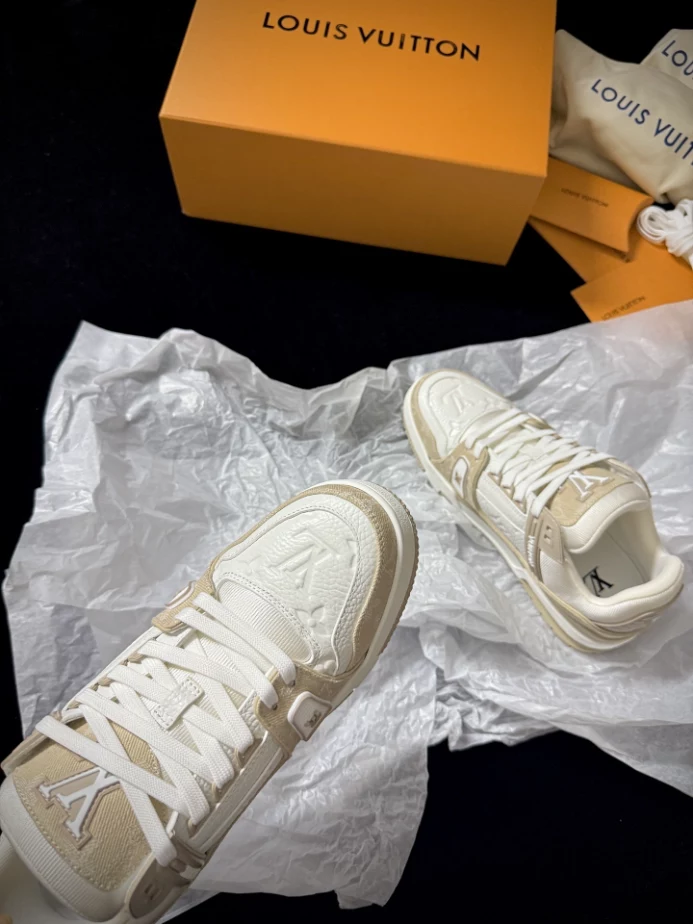 LV SKATE SNEAKERS