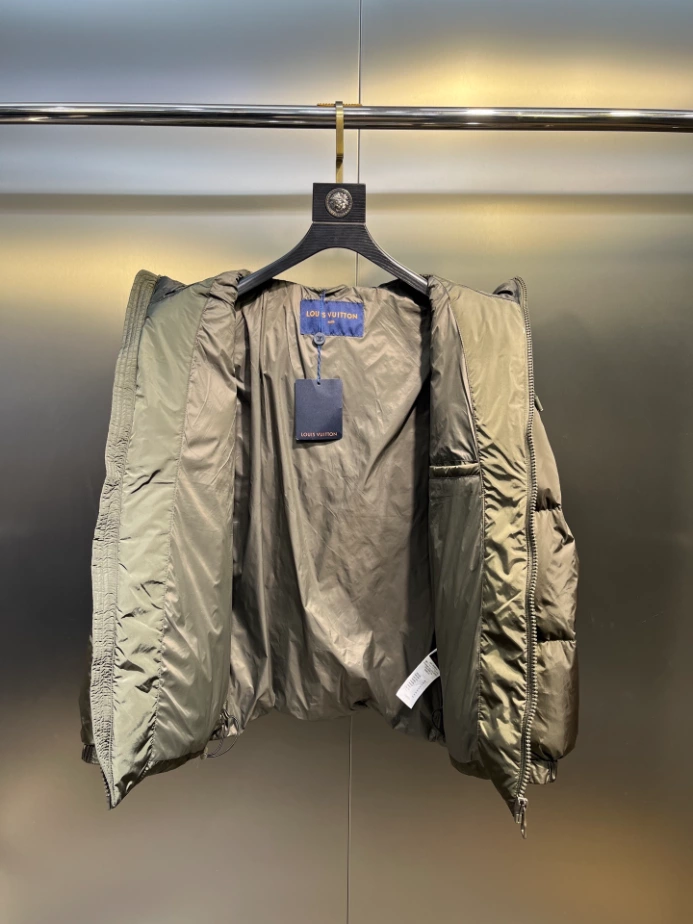 Louis Vuitton Coat - LVC050