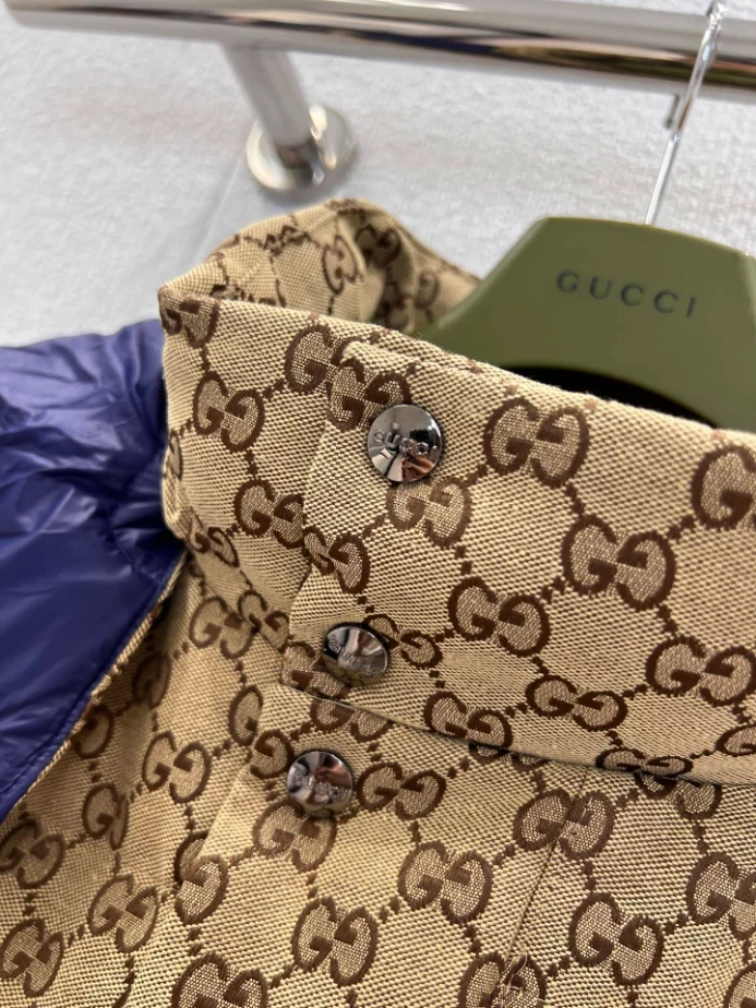 GUCCI Black Hooded Jacket - GCJ053